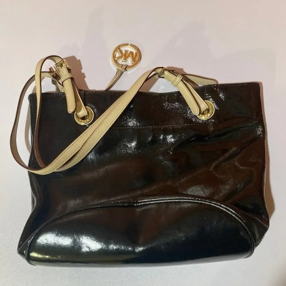 MICHAEL KORS Shiny Black Leather TOTE BAG PURSE - Picture 2 of 5